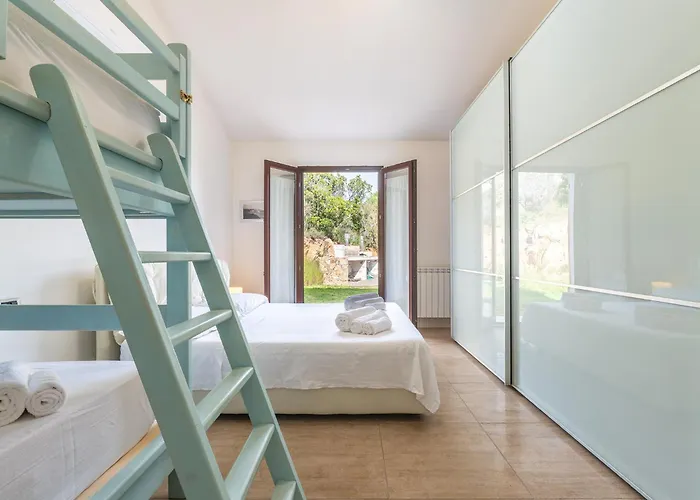 Chiara, Retreat Southsardiniaholidays * 福特村