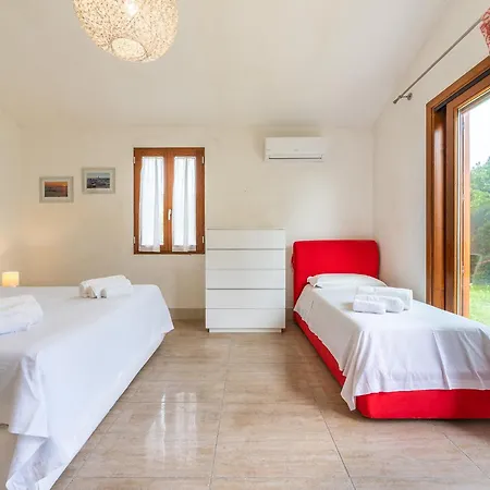 Chiara, Retreat Southsardiniaholidays וילה פורט וילג'